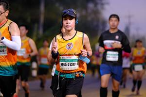 BIB: 520, 2112, 21317
                            <button type="button" onclick="openModal(8641715)" class="btn btn-primary btn-sm float-right btn-popup" data-toggle="modal" data-target=".modal-high-quality">
                        <i class="fas fa-shopping-cart"></i> Add to Cart
                    </button>
                                            <button type="button" onclick="isThisMe(8641715, true)" class="btn btn-success btn-sm float-right btn-popup btn-isme hidden" data-toggle="tooltip" data-placement="bottom" title="นี่คือรูปของคุณใช่ไหม คลิกที่นี่เพื่อเอาเข้าอัลบั้ม">
                        <i class="fas fa-plus"></i> Add to album
                    </button>
                    <button type="button" onclick="isThisMe(8641715, false)" class="btn btn-warning btn-sm float-right btn-popup btn-isnotme hidden">
                        <i class="fas fa-ban"></i> Remove from album
                    </button>